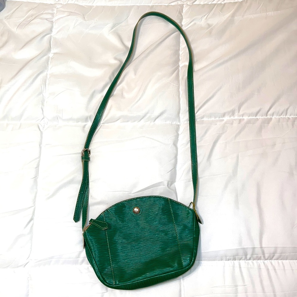 Unique Kelly Green Crossbody Leather Bag - Colombian brand